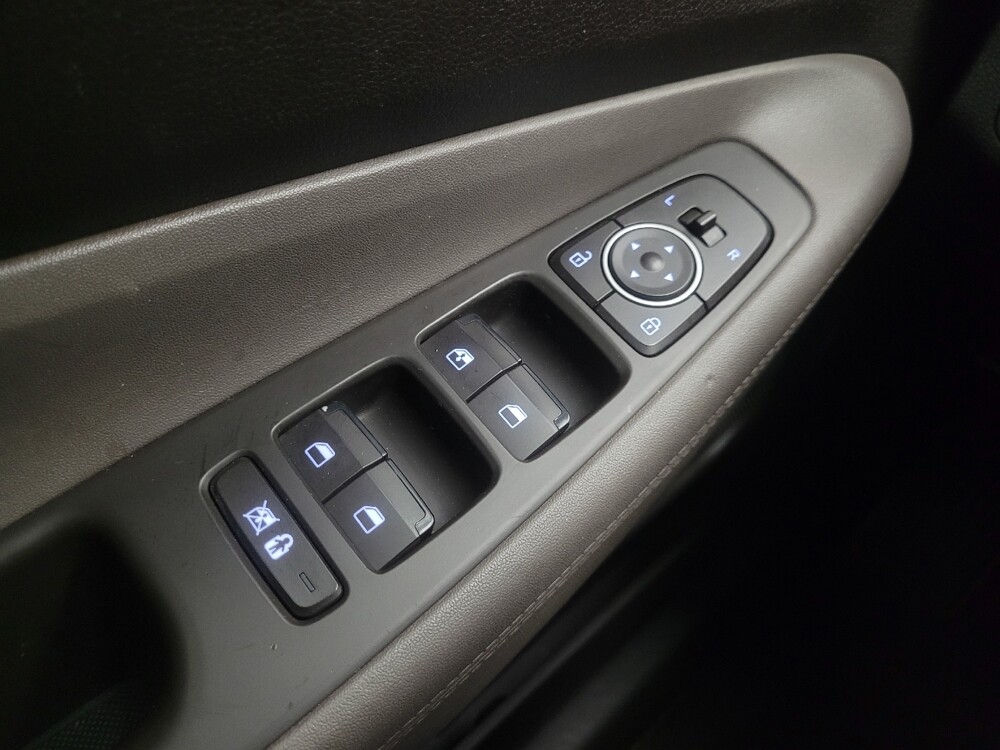 2019 Hyundai Santa Fe in Indianapolis, IN 46222 - 18135988 27