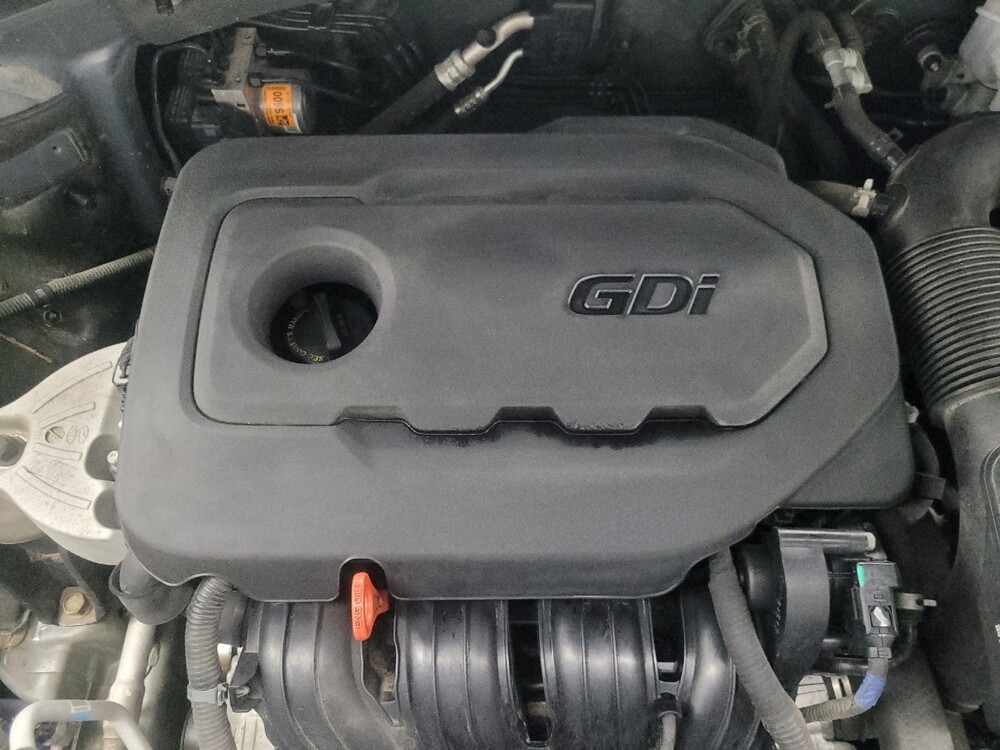 2019 Hyundai Santa Fe in Indianapolis, IN 46222 - 18135988 30