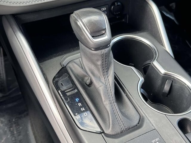 2022 Toyota Highlander in Winchester, VA 22602 - 18135994 37