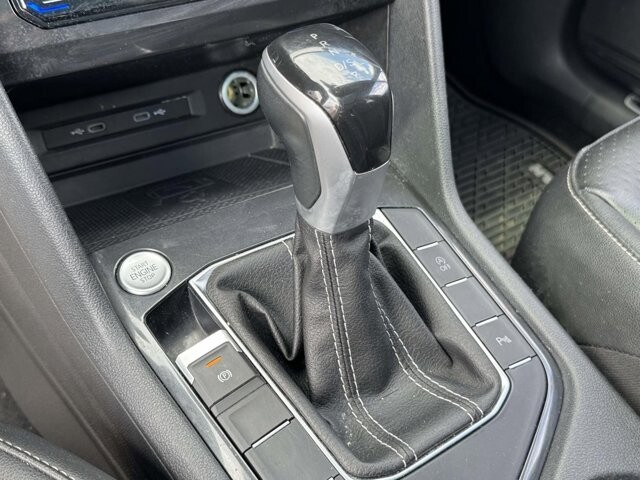 2022 Volkswagen Tiguan in Winchester, VA 22602 - 18135998 21