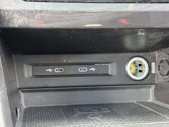 2022 Volkswagen Tiguan in Winchester, VA 22602 - 18135998 40