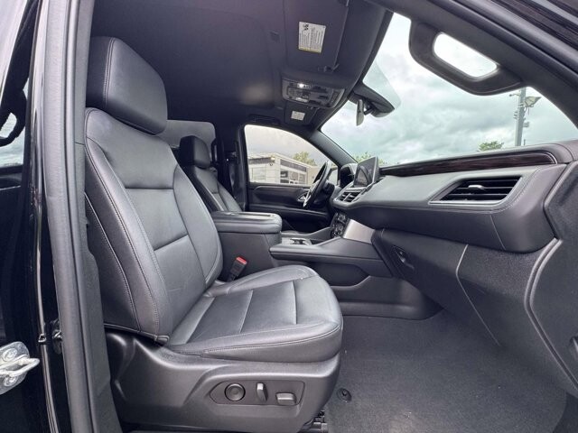 2022 Chevrolet Suburban in Winchester, VA 22602 - 18136003 11