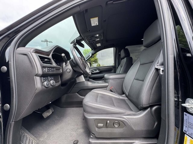 2022 Chevrolet Suburban in Winchester, VA 22602 - 18136003 14