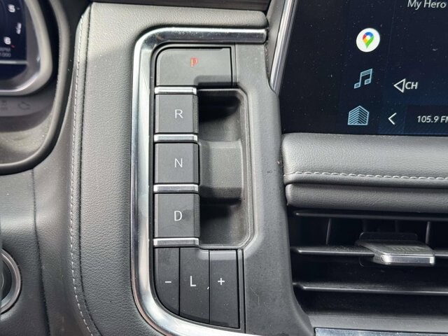 2022 Chevrolet Suburban in Winchester, VA 22602 - 18136003 22