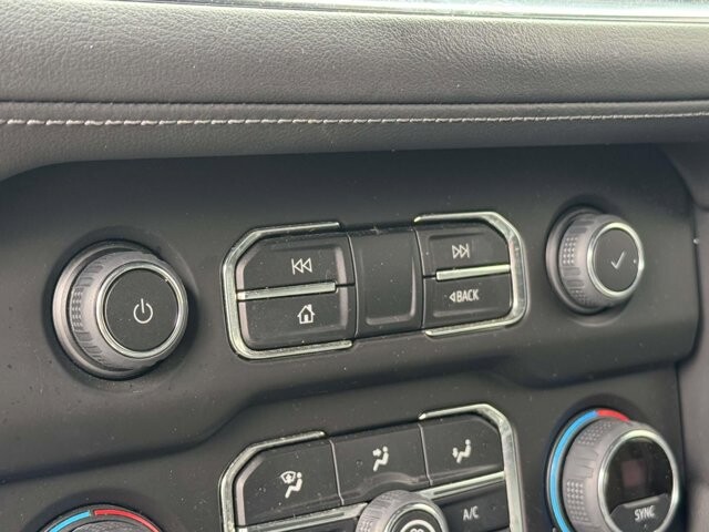 2022 Chevrolet Suburban in Winchester, VA 22602 - 18136003 35