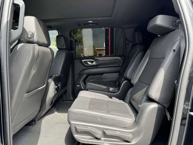 2022 Chevrolet Suburban in Winchester, VA 22602 - 18136003 13