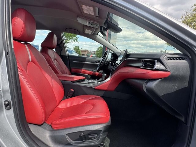 2021 Toyota Camry in Winchester, VA 22602 - 18136005 9