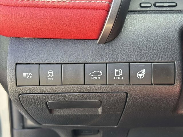 2021 Toyota Camry in Winchester, VA 22602 - 18136005 24