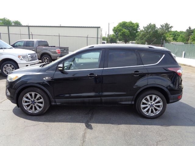2017 Ford Escape in Lebanon, TN 37087-3302 - 18136014