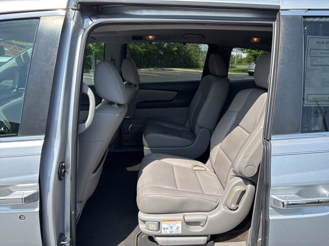 2013 Honda Odyssey in Marysville, OH 43040 - 18136016 32