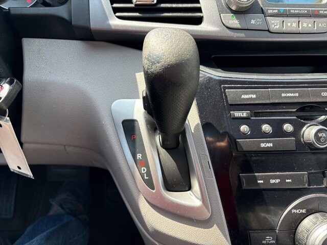 2013 Honda Odyssey in Marysville, OH 43040 - 18136016 27