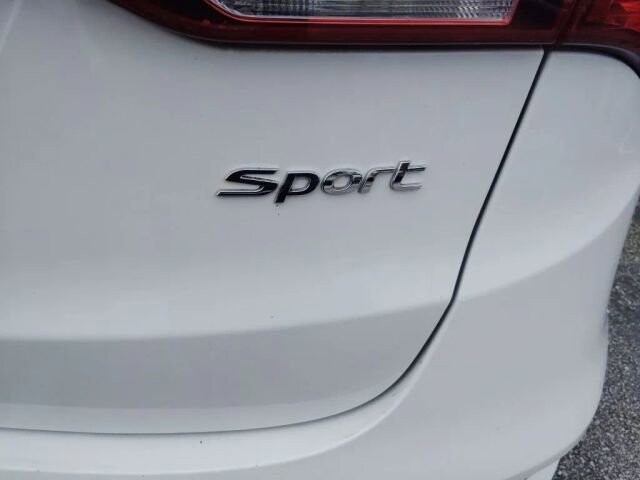2017 Hyundai Santa Fe in Greenville, SC 29607 - 18136020 5