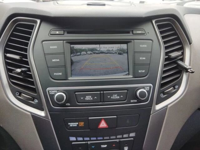 2017 Hyundai Santa Fe in Greenville, SC 29607 - 18136020 31