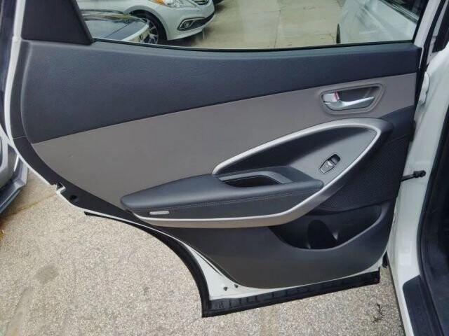 2017 Hyundai Santa Fe in Greenville, SC 29607 - 18136020 23