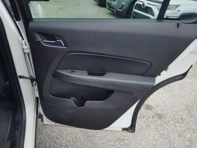 2017 Chevrolet Equinox in Greenville, SC 29607 - 18136021 18
