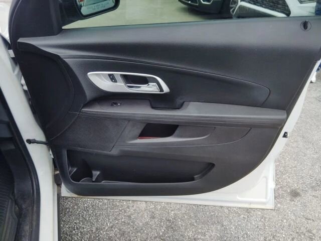2017 Chevrolet Equinox in Greenville, SC 29607 - 18136021 15