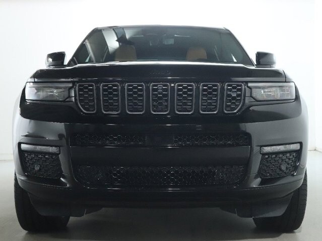 2025 Jeep Grand Cherokee L in Bedford, OH 44146 - 18136025 5