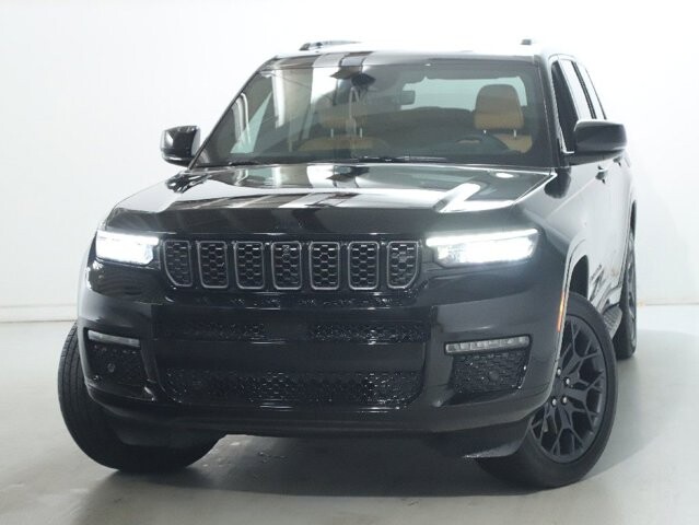 2025 Jeep Grand Cherokee L in Bedford, OH 44146 - 18136025 3