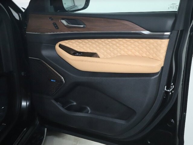 2025 Jeep Grand Cherokee L in Bedford, OH 44146 - 18136025 39