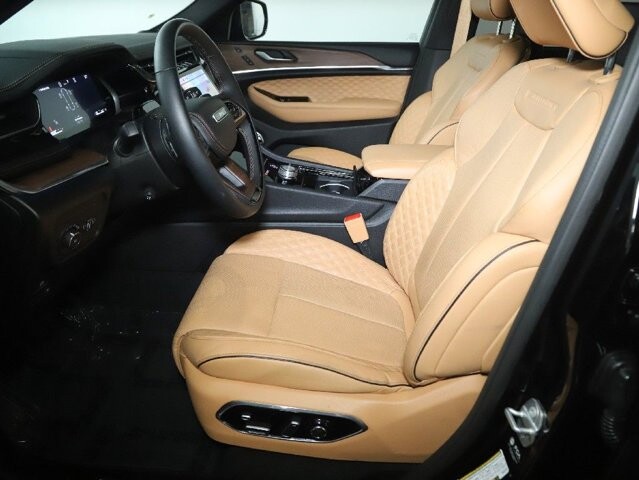 2025 Jeep Grand Cherokee L in Bedford, OH 44146 - 18136025 22