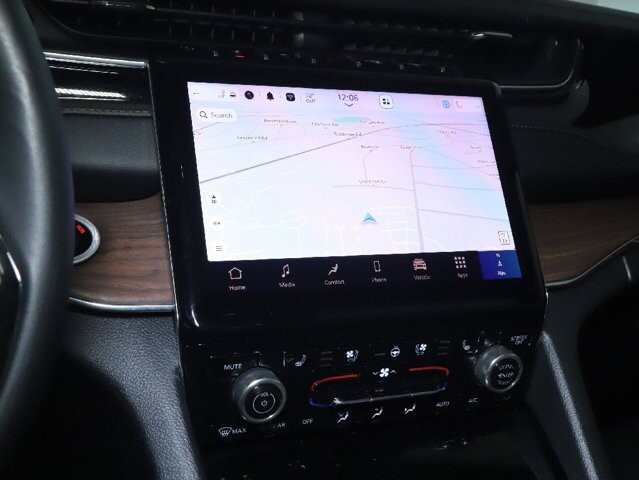 2025 Jeep Grand Cherokee L in Bedford, OH 44146 - 18136025 30