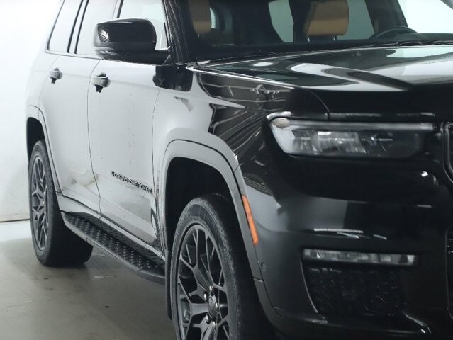 2025 Jeep Grand Cherokee L in Bedford, OH 44146 - 18136025 8
