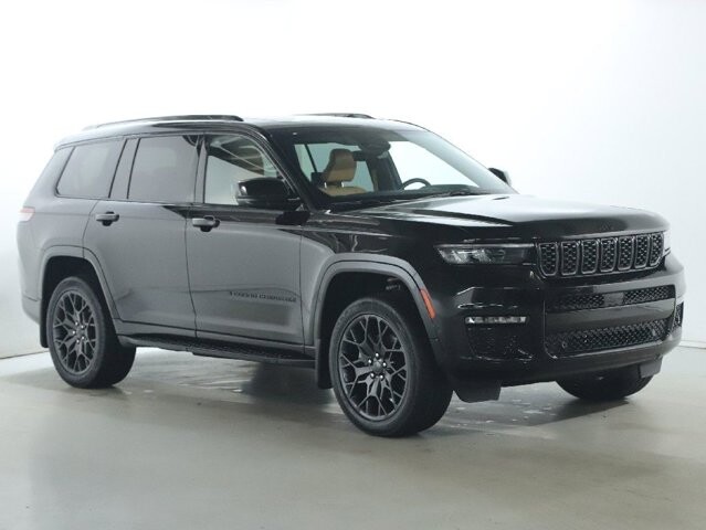 2025 Jeep Grand Cherokee L in Bedford, OH 44146 - 18136025 9