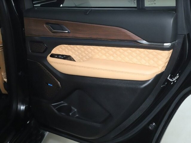 2025 Jeep Grand Cherokee L in Bedford, OH 44146 - 18136025 36