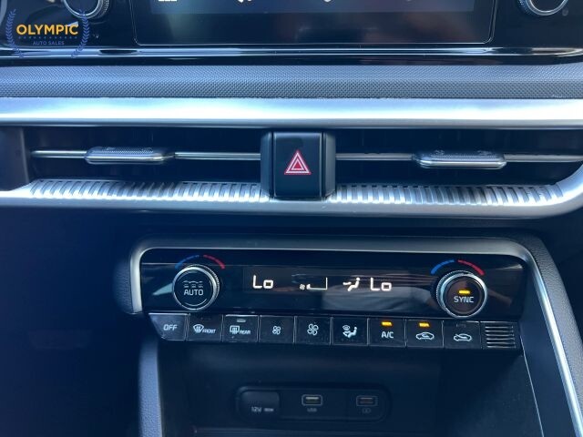 2021 Kia K5 in Decatur, GA 30032 - 18136030 32
