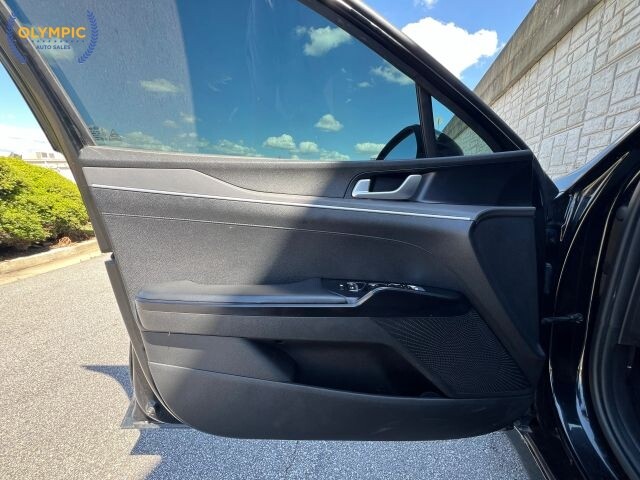 2021 Kia K5 in Decatur, GA 30032 - 18136030 41