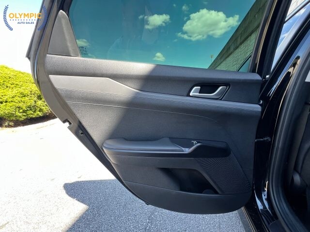 2021 Kia K5 in Decatur, GA 30032 - 18136030 43