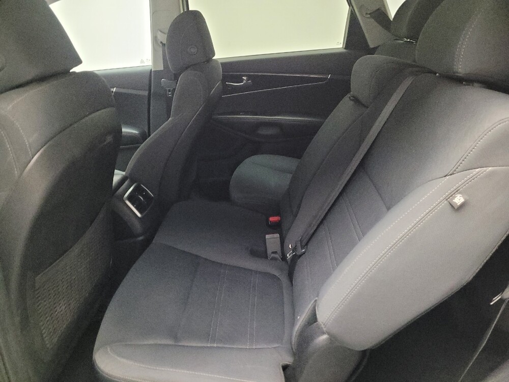 2017 Kia Sorento in Downey, CA 90241 - 18136039 18