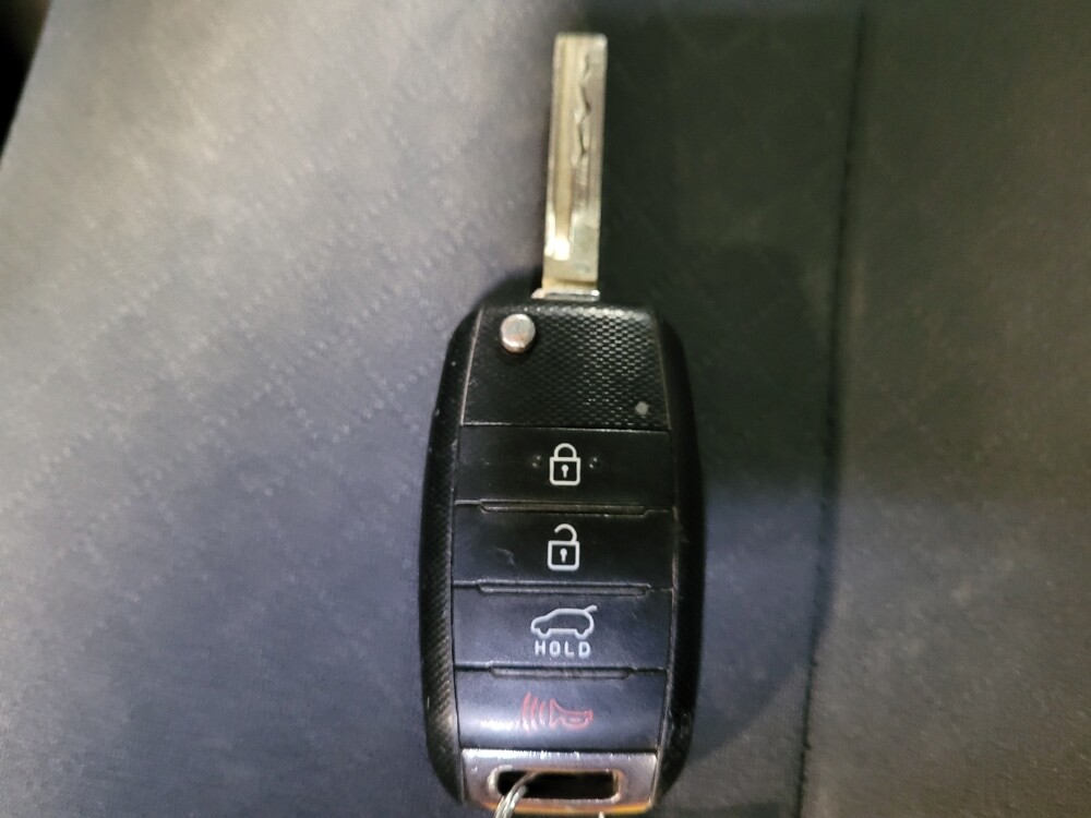 2017 Kia Sorento in Downey, CA 90241 - 18136039 32