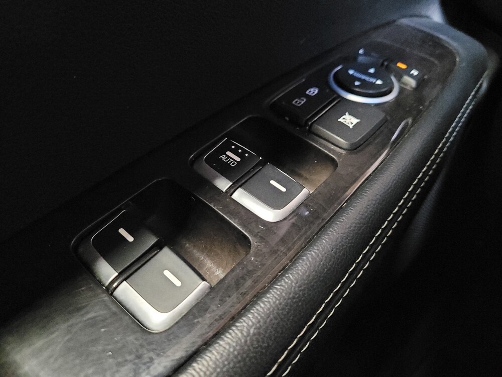 2017 Kia Sorento in Downey, CA 90241 - 18136039 27