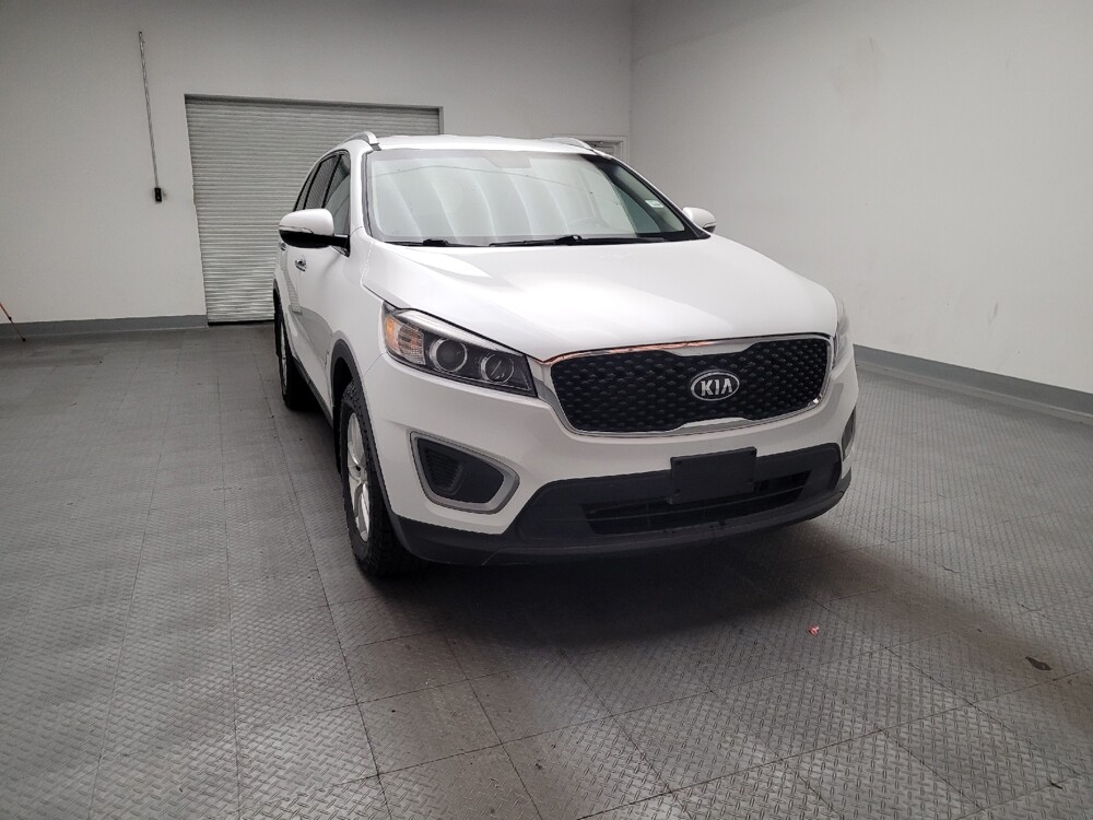 2017 Kia Sorento in Downey, CA 90241 - 18136039 14