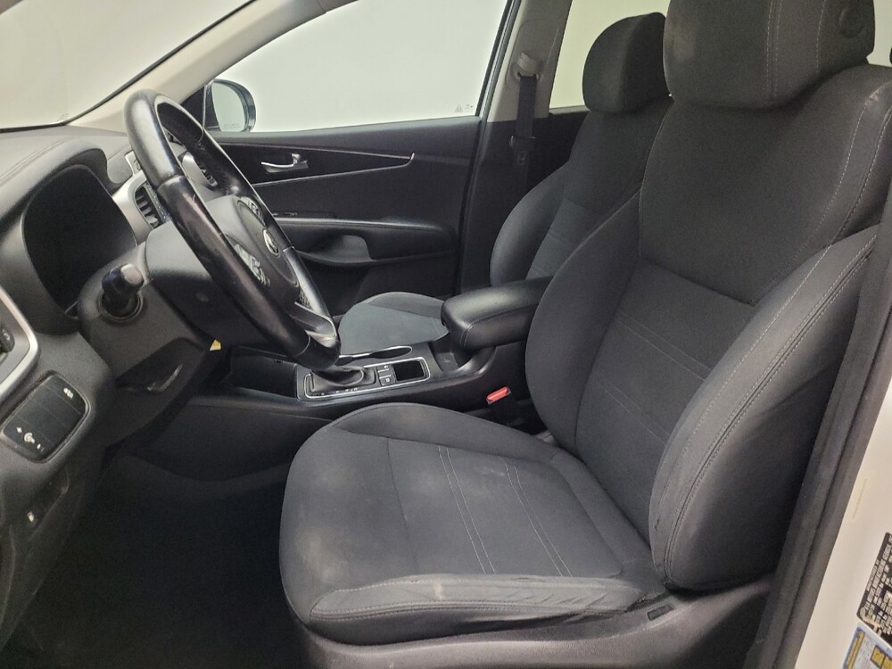2017 Kia Sorento in Downey, CA 90241 - 18136039 17
