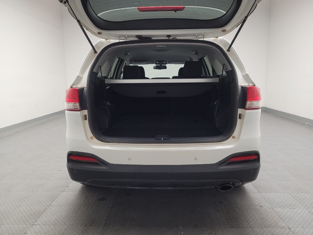 2017 Kia Sorento in Downey, CA 90241 - 18136039 29