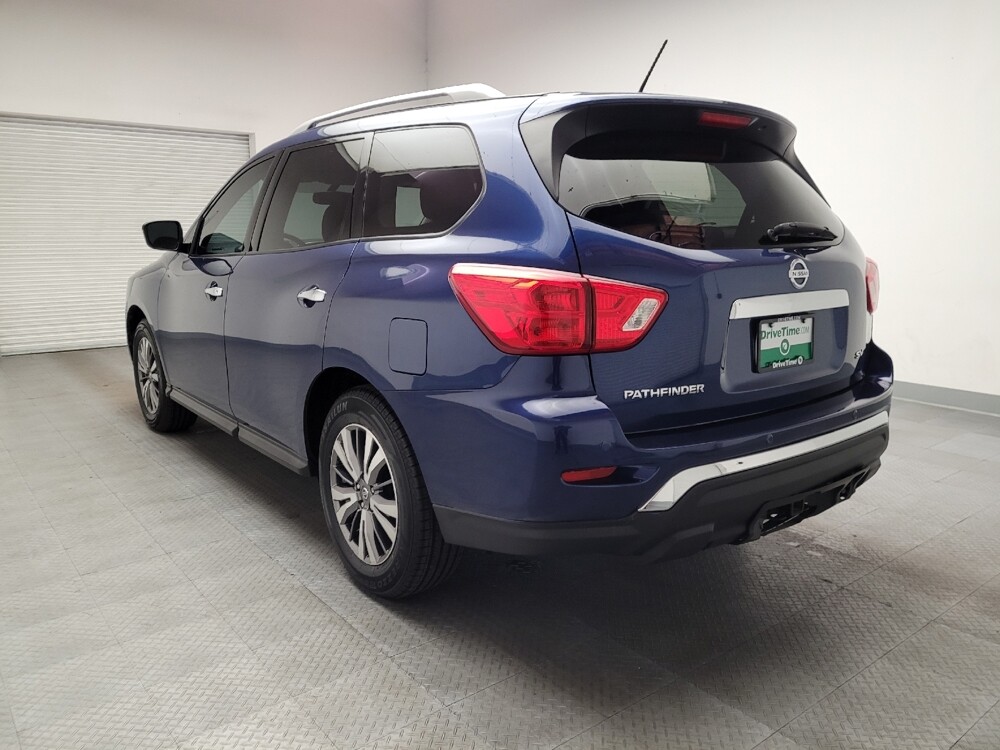 2018 Nissan Pathfinder in El Cajon, CA 92020 - 18136040 5