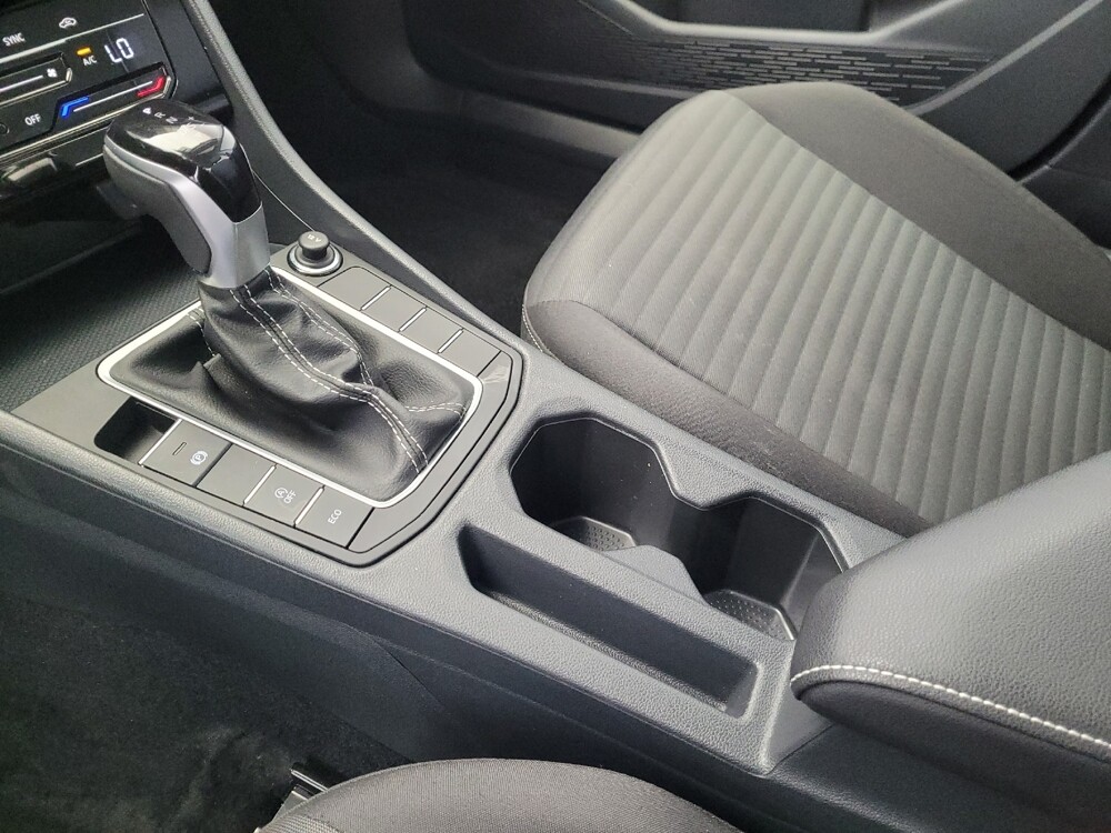 2025 Volkswagen Jetta in Downey, CA 90241 - 18136042 26