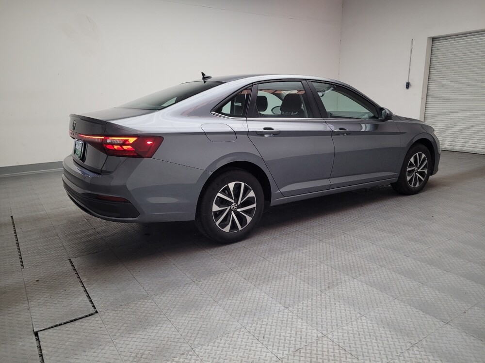 2025 Volkswagen Jetta in Downey, CA 90241 - 18136042 10