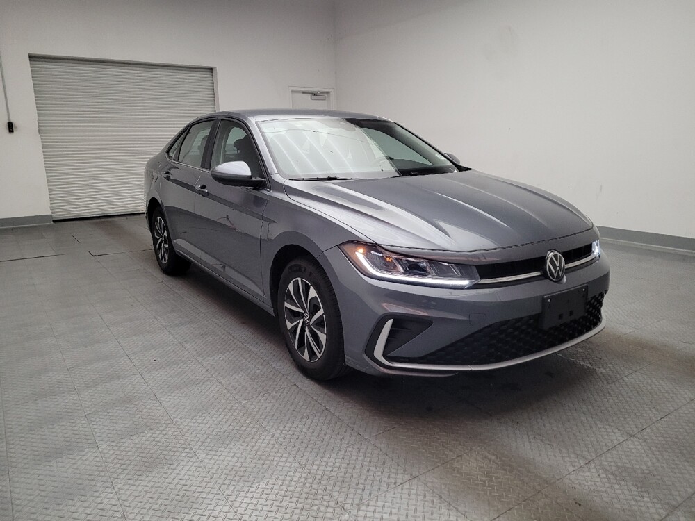 2025 Volkswagen Jetta in Downey, CA 90241 - 18136042 13