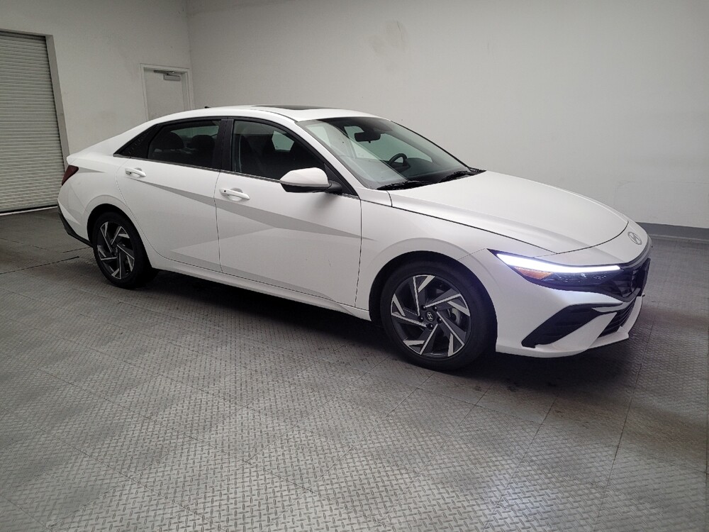 2025 Hyundai Elantra in Fresno, CA 93726 - 18136044 11