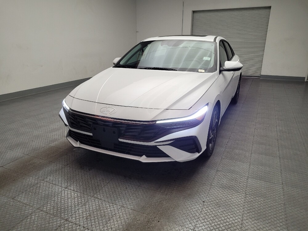 2025 Hyundai Elantra in Fresno, CA 93726 - 18136044 15