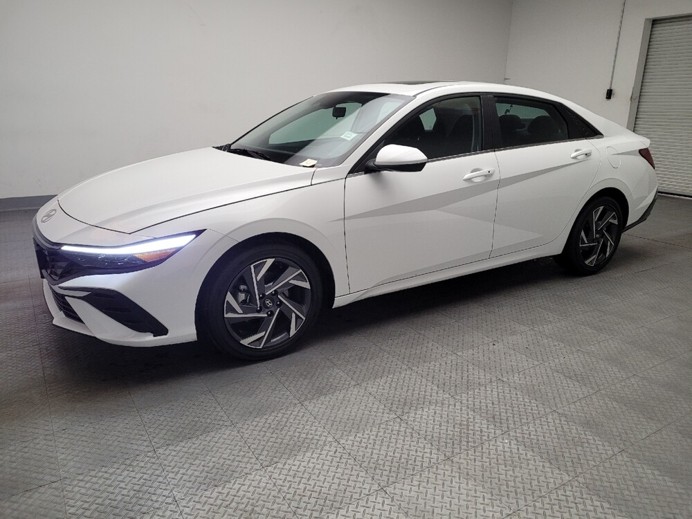 2025 Hyundai Elantra in Fresno, CA 93726 - 18136044 2