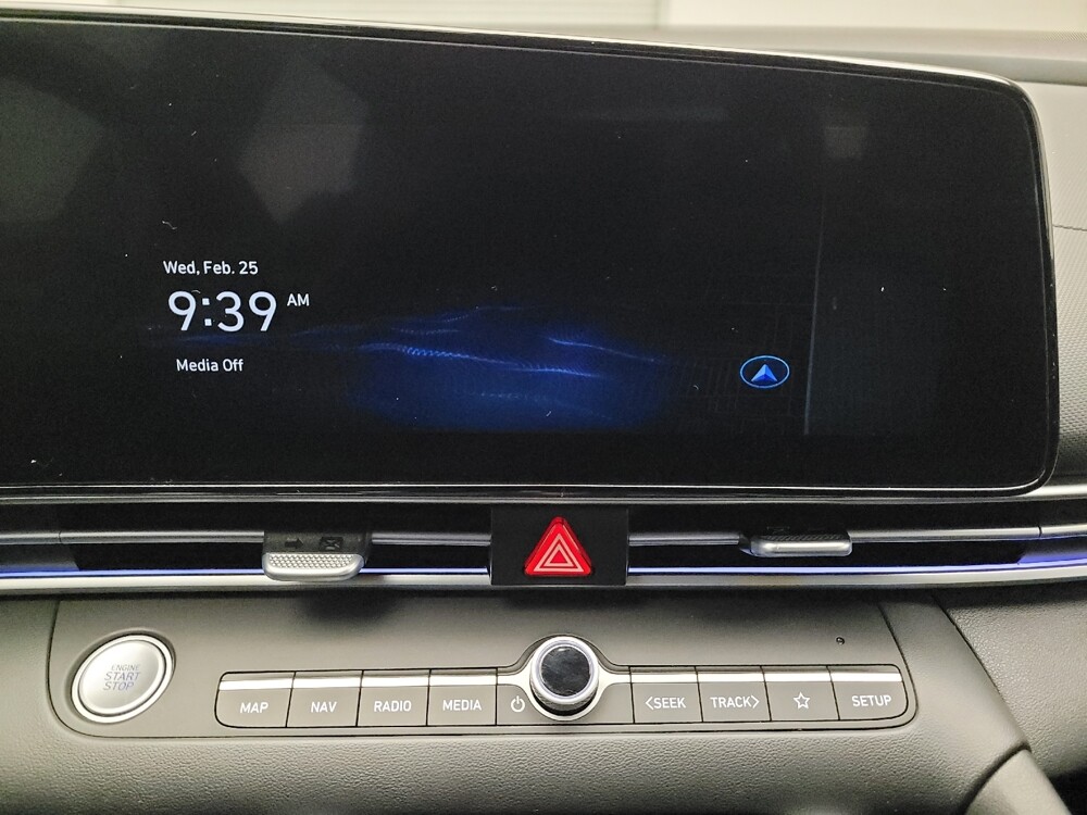 2025 Hyundai Elantra in Downey, CA 90241 - 18136045 25