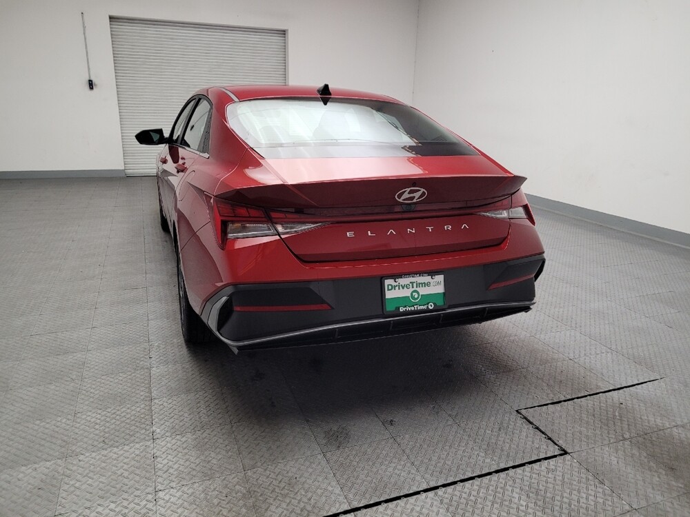 2025 Hyundai Elantra in Downey, CA 90241 - 18136045 6