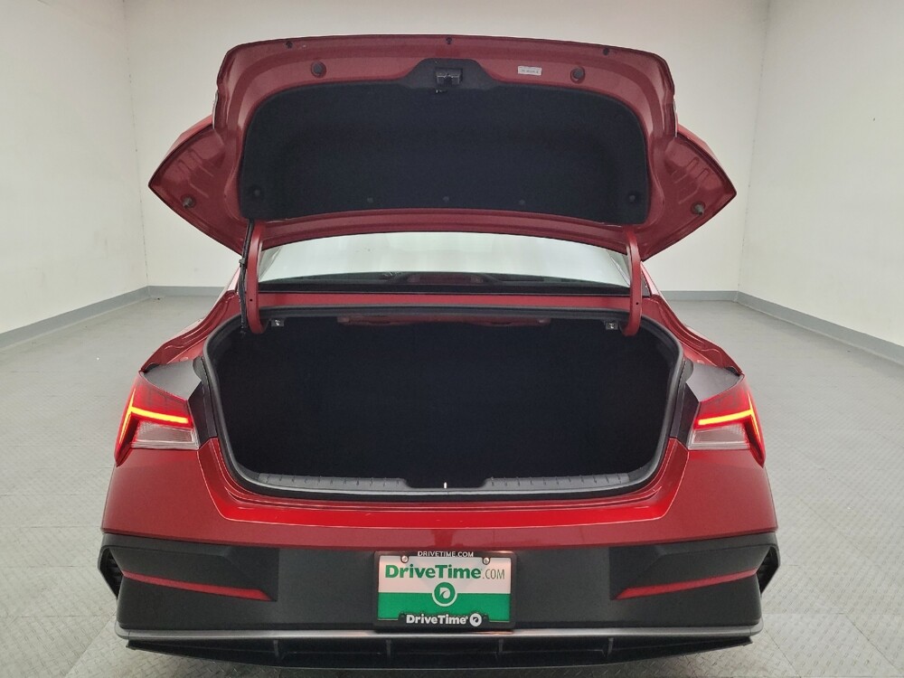 2025 Hyundai Elantra in Downey, CA 90241 - 18136045 29