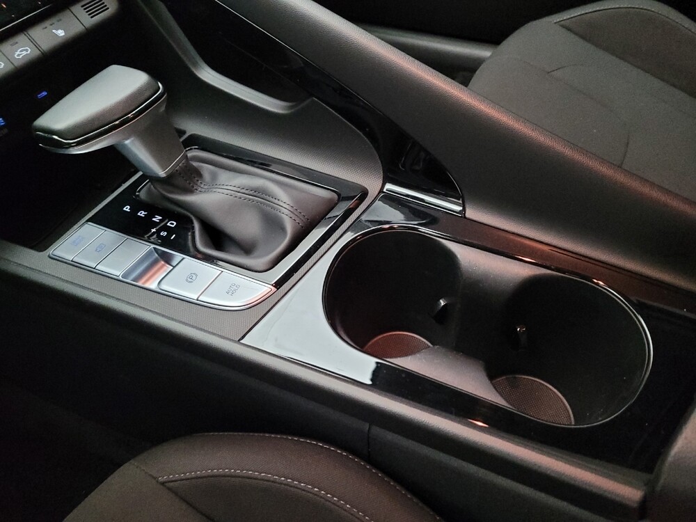 2025 Hyundai Elantra in Downey, CA 90241 - 18136045 26