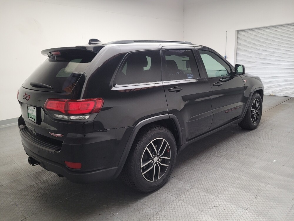 2018 Jeep Grand Cherokee in Downey, CA 90241 - 18136046 9
