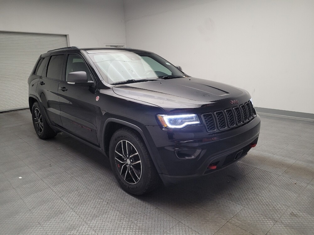 2018 Jeep Grand Cherokee in Downey, CA 90241 - 18136046 13